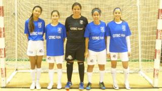 Sóller y Urba entretienen a los aficionados